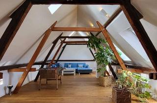 Haus kaufen in 61137 Schöneck, Schöneck - Hessische Hofreite mit viel Platz und Privatsphäre
