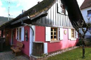 Haus kaufen in 63639 Flörsbachtal, Flörsbachtal - Uriges möbliertes Fachwerkhaus zu zu verkaufen
