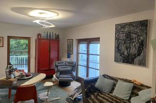 Wohnung kaufen in 69118 Ziegelhausen, Stilvolle und modernisierte 4-Zimmer-Wohnung mit Balkon Richtung Wald in Ziegelhausen: Ohne Makler!