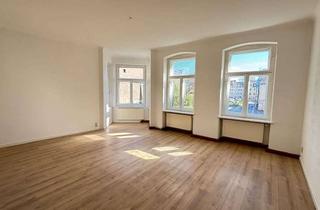 Wohnung kaufen in Reichenberger Strasse 16, 02763 Zittau, Raum-Riese zum Schnäppchenpreis: 130 m² Altstadt-Flair mit Erker – Ihre Leinwand in Zittau!