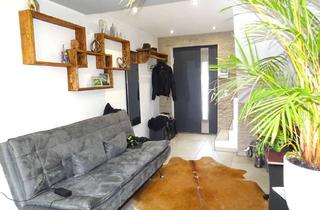Wohnung kaufen in 32107 Bad Salzuflen, Sanierte ETW im EG mit Garten, großem Gartenhaus, Garage und KFZ-Stellplatz