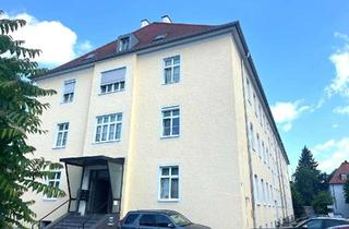 Wohnung kaufen in 85057 Ingolstadt, Großzügige Altbauwohnung (148 m²) mit 3,50 m Deckenhöhe, Holz-Pellet-Kamin und Freistellplatz