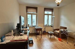 Wohnung mieten in Cranachstraße, 04177 Altlindenau, Großzügige 3-Zimmer-Wohnung mit Einbauküche und viel Tageslicht - WG geeignet