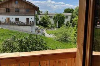 Wohnung mieten in Dorfstr., 82541 Münsing, Nahe Starnberger See: geräumige 6/7-Zimmer-Wohnung mit Balkon und Einbauküche in Degerndorf