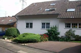 Wohnung mieten in Straße Des 17. Juni 10, 50226 Frechen, Freundliche und gepflegte 3-Raum-Dachgeschoss-Wohnung in bester Lage in Frechen