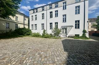 Wohnung mieten in Jägerallee 26, 14469 Jägervorstadt, Wunderschöne Dachgeschosswohnung unweit der Innenstadt