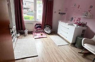 Wohnung mieten in Kurze Straße, 46483 Wesel, Zentrale Wohnung mit drei Zimmern in Wesel im 1. OG