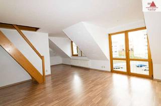 Wohnung mieten in Herzog-Georg-Ring, 09456 Annaberg-Buchholz, Gemütliche 4-Raum-Wohnung im Dachgeschoss im schönen Wohngebiet von Annaberg!