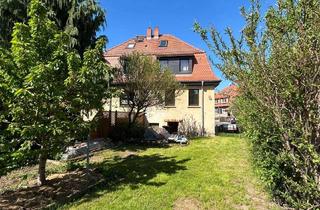 Doppelhaushälfte kaufen in 01157 Briesnitz, Doppelhaushälfte mit Investitionsbedarf in herrlicher Höhenlage in Dresden-Briesnitz.