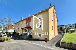Haus kaufen in 97922 Lauda-Königshofen, Zwei Reihenhäuser mit 4 Garagen und mögl. Baugrundstück in Unterbalbach