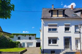 Doppelhaushälfte kaufen in 56249 Herschbach, Sanierungsbedürftige Doppelhaushälfte mit Nebengebäude und Garten sucht neue Eigentümer!