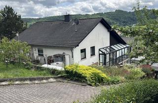 Einfamilienhaus kaufen in 55606 Hochstetten-Dhaun, Top-Gelegenheit! Einfamilienhaus mit Einliegerwohnung in Hochstetten-Dhaun zu verkaufen.