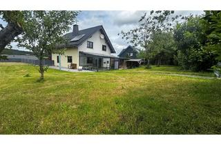 Haus kaufen in 56769 Mannebach, Massiv errichtetes Wohnhaus mit großem Grundstück und Doppelgarage, ca. 11 km vom Nürburgring!