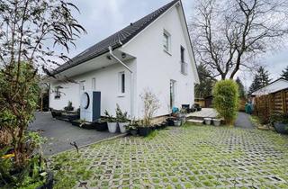 Haus mieten in Lindenstraße 11a, 15831 Blankenfelde-Mahlow, Modernes EfH zur Miete mit EBK, Kühlschrank, Garten und 6 Zimmern | WG geeignet