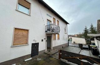 Anlageobjekt in 97490 Poppenhausen, 2-Fam.-Wohnhaus in zentraler Lage von Poppenhausen Zur freien Nutzung