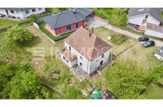 Grundstück zu kaufen in 90574 Roßtal, **Neubau statt Altlast – Grundstück mit Abrissobjekt in guter Lage**