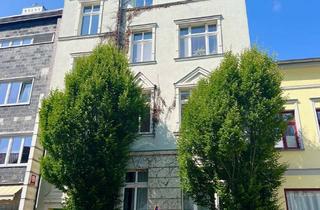 Wohnung mieten in Augustenstr., 18055 Stadtmitte, Charmante 4-Raumwohnung mit Dielenboden, Wannenbad und Balkon ...!!!