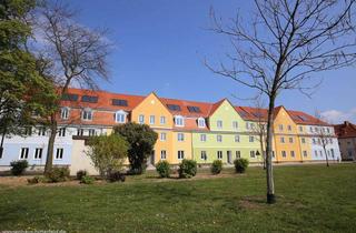 Wohnung mieten in Puschkinstraße 23, 06749 Bitterfeld-Wolfen, 2-Raum-Wohnung mit Balkon, Einbauküche und Wärmeflat