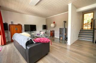 Einfamilienhaus kaufen in 51645 Gummersbach, Attraktives Einfamilienhaus mit toller Aussicht, überdachter Terrasse, Balkon und Garten