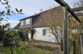 Haus mieten in Hordorfer Strasse 31, 38162 Cremlingen, Wir bieten an: Schöne 3-Zi-DHH mit EBK und Garten in Schandelah. Perfekt für 1 - 2 Personen.