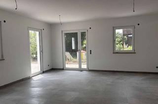 Haus mieten in 83135 Schechen, Neubau: Reiheneckhaus mit familienfreundlichem Grundriss und idyllischem Garten