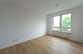 Immobilie mieten in 08451 Crimmitschau, teilsaniertes 2-Zimmer Apartment mit Aufzug am Anton-Günter-Pl. 2, betreutes Wohnen optional möglich