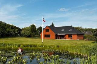Haus kaufen in 23623 Ahrensbök, Ahrensbök - Idyllisches Zweifamilienhaus mit eigener Pferdewiese