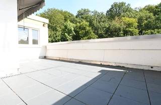 Wohnung kaufen in 51381 Leverkusen, Leverkusen - Teilmodernisierte 3-4 Zimmer Wohnung mit großer Dachterrasse in ruhiger Lage von Lev-Lützenkirchen * ca. 124,48m²