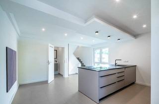 Haus kaufen in 76571 Gaggenau, Gaggenau - **Zwei Wohnungen mit Garten** **Am Hummelberg**