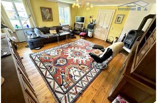 Wohnung kaufen in 86946 Vilgertshofen, Zwei Wohnungen mit 218,5 m² sowie 187,5 m² Nutzfläche inkl. Ausbauflächen/Atelier, Garten &Lechblick