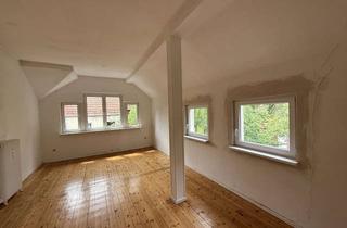 Wohnung kaufen in Königstraße 31, 14163 Zehlendorf, Helle Dachgeschosswohnung mit Balkon in ruhiger Lage von Berlin-Zehlendorf