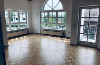 Wohnung mieten in 97204 Höchberg, Stilvolle 4-Zimmer-Wohnung mit Balkon in Höchberg-Hexenbruch