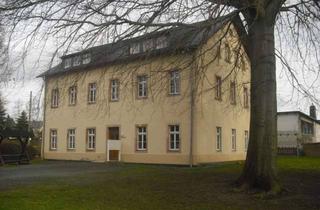 Wohnung mieten in Rathausstraße, 09579 Grünhainichen, Kleine 2 Raum Wohnung im historischem Altbau