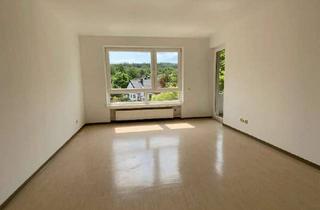 Wohnung mieten in Schlehenweg 10, 36251 Bad Hersfeld, Großzügige 3-Zimmer Wohnung mit Balkon am Johannesberg zu vermieten