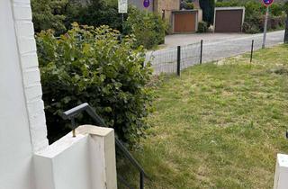 Wohnung mieten in Reinhardstraße, 47441 Moers, Sanierte Erdgeschosswohnung 3 Zimmer mit eigenem Garten