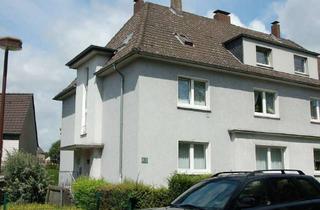 Wohnung mieten in Kaiserstr., 47229 Friemersheim, Gemütliche Dachgeschosswohnung mit modernisiertem Badezimmer und Gartenanteil
