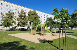 Wohnung mieten in Grünstädter Platz 21, 07629 Hermsdorf, Geräumige 3-Raum-Wohnung mit kleinem Hauswirtschaftsraum!