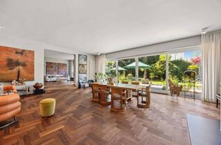 Villa kaufen in 40597 Benrath, Exklusive Villa mit traumhaftem Garten in begehrter Wohnlage von Düsseldorf-Benrath