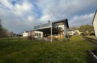 Einfamilienhaus kaufen in 91171 Greding, Gepflegtes Einfamilienhaus in Hanglage mit traumhafter Aussicht und Potenzial in Greding