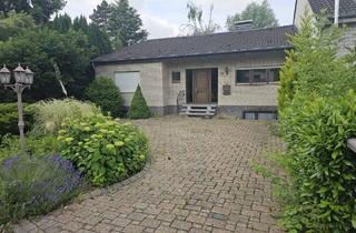 Reihenhaus kaufen in 50126 Bergheim, Interessantes Reihenhaus wie Bungalow Hanglage toller Garten Rundell im Vorgarten