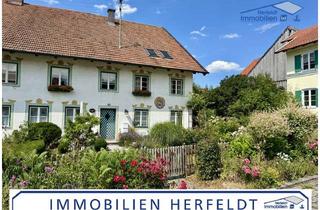 Bauernhaus kaufen in 86946 Vilgertshofen, Haus im Haus: 2x ETW´s in historischem Bauernhaus mit Garten, Ausbaupotenzial und Lechblick