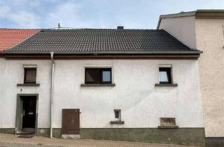 Haus kaufen in 66557 Illingen, Sanierungsbedürftiges kleines FH in 66557 Illingen zu verkaufen