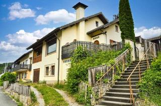 Haus kaufen in 57368 Lennestadt, Charmantes Haus mit Potential und Renovierungsbedarf, Garten, Garage