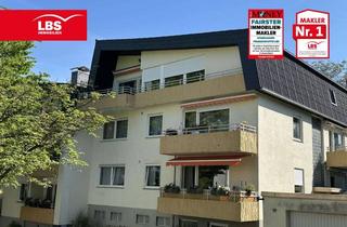 Wohnung kaufen in 32756 Detmold, Zentral und ruhig gelegen: Geräumige Dachgeschosswohnung mit Ausblick...