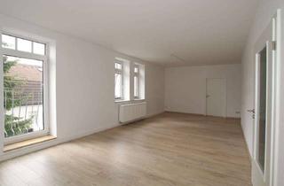 Wohnung mieten in Chemnitzer Straße 47, 09405 Gornau, Großzügige Wohnung mit Laminat, Dusche und Wanne...