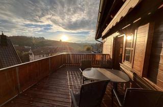 Haus kaufen in 93138 Lappersdorf, 6-Zi.-Holz-EFH mit , Wintergarten, 2 Balkonen u. Blick ins Grüne (eigener Wald) in Lappersdorf