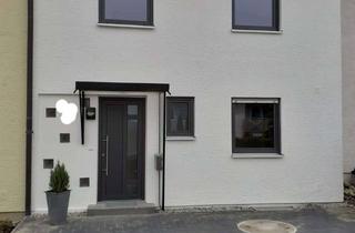 Haus mieten in 73431 Aalen, Preiswertes 4-Raum-Reihenhaus mit EBK in Aalen