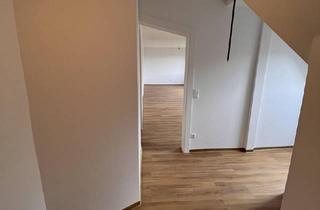 Wohnung mieten in 13595 Berlin, Erstbezug nach Sanierung mit Luxus EBK: Ideal für Paare oder Singles im Homeoffice