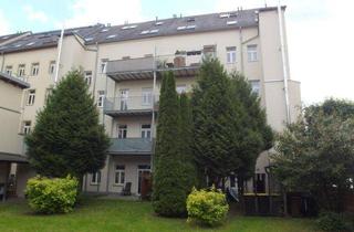 Wohnung mieten in Peterstraße 19, 09130 Chemnitz, C-Sonnenberg: Freundliche 2-Zimmer-Wohnung mit neuem Laminatboden, großem Wohnbereich & Badewanne