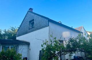 Einfamilienhaus kaufen in 42553 Velbert, Velbert - Freistehendes Haus, Garage, Garten, Kamine, Bachlauf, Waldnähe